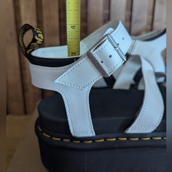 Dr. Martens Blaire Hydro Leather Platform Strap Sandal - NWOT! - Picture 15 of 15